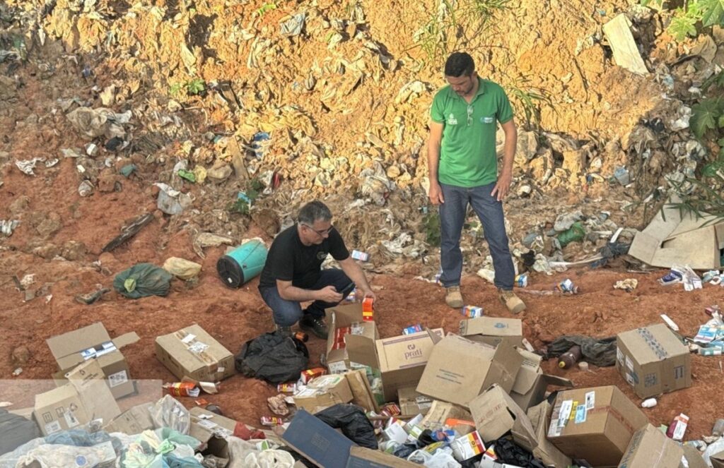 Medicamentos Válidos e Materiais Perigosos Encontrados em Lixão no Acre Imagem do artigo