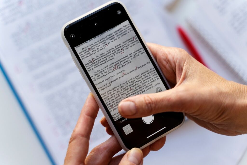 Transforme Seu Celular em um Scanner: Aprenda a Digitalizar Documentos com Facilidade Imagem do artigo