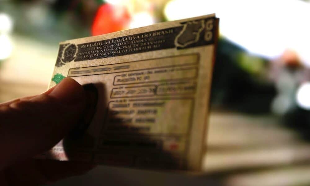 CNH Sem Autoescola: Proposta Governamental Cria Polêmica e Ameaça Setor Imagem do artigo