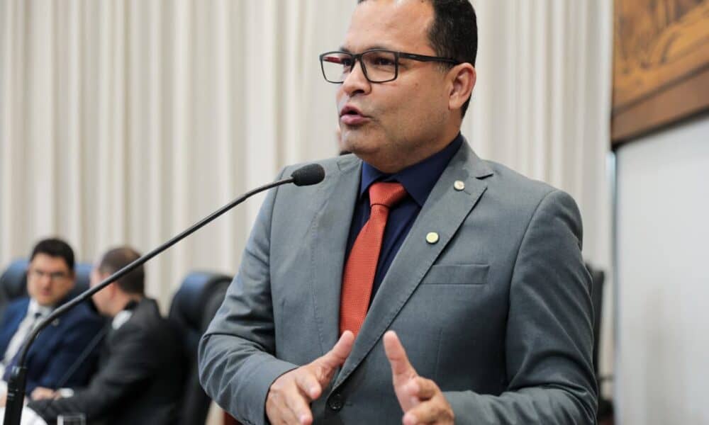 Tadeu Hassem Celebra Avanços em Pavimentação em Brasiléia e Pede Melhorias nas Obras do Deracre Imagem do artigo