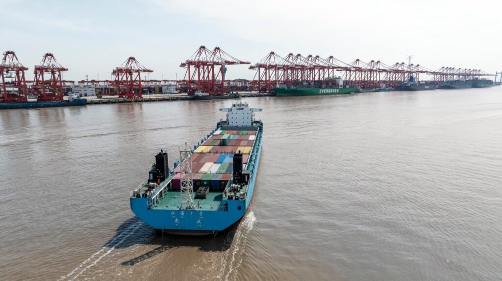 Exportações em Alta Não Impedem Desempenho Fraco da Economia Chinesa em 2025 Imagem do artigo