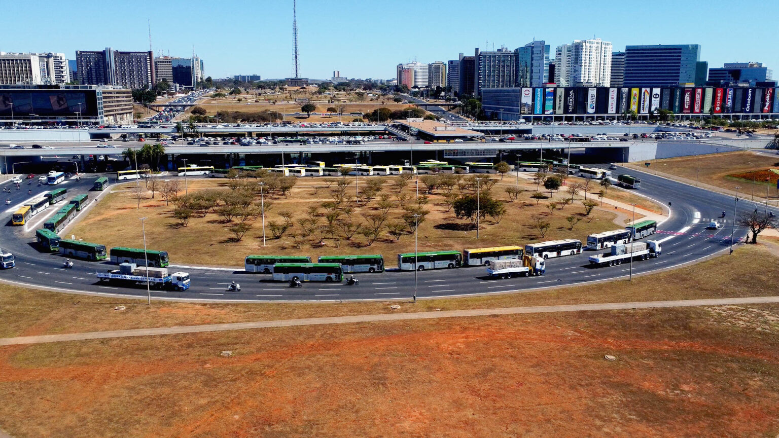 Avanços na Mobilidade do DF em 2025: Novos Ônibus e Inovações Tecnológicas Avanços na Mobilidade do DF em 2025: Novos Ônibus e Inovações Tecnológicas