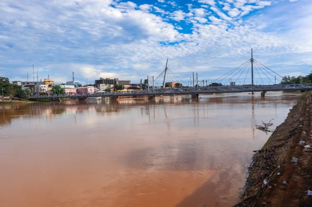 Cheia do Rio Acre Afeta Mais de 150 Famílias em Rio Branco: Situação de Emergência Declarada