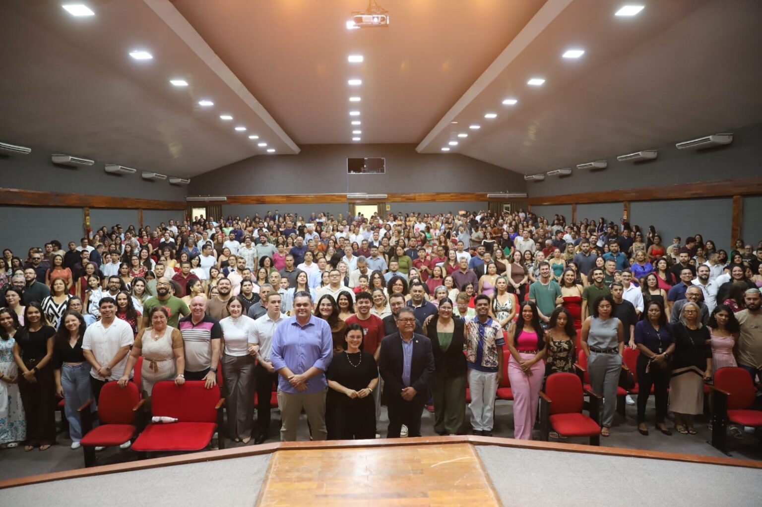 Acre Aposta na Educação: 175 Novos Professores São Empossados em Rio Branco