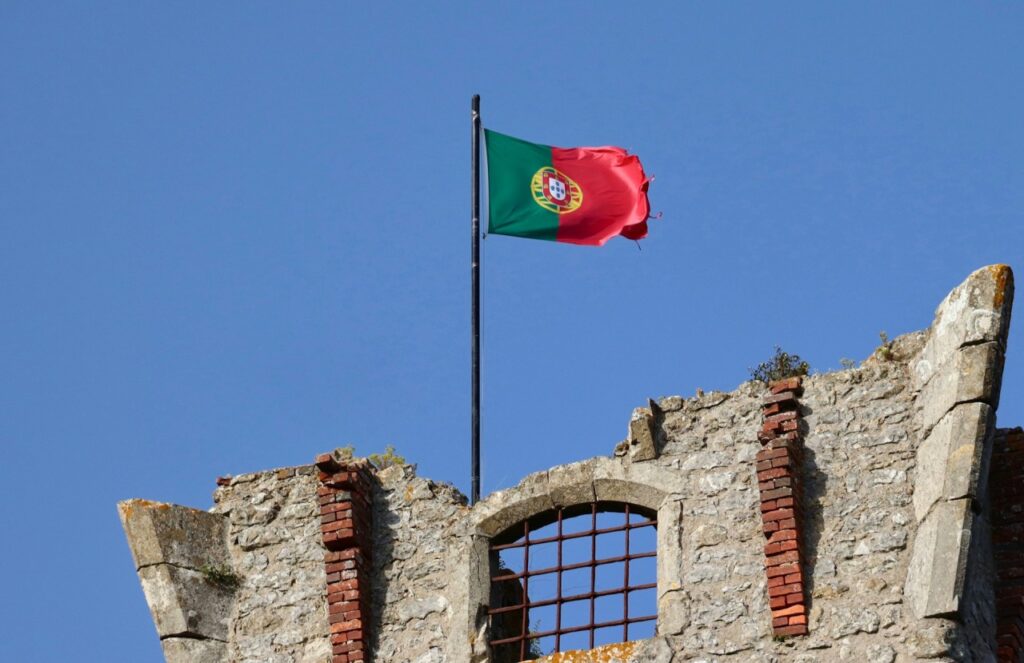 O Retrocesso Democrático na Política Migratória em Portugal: Um Alerta Necessário