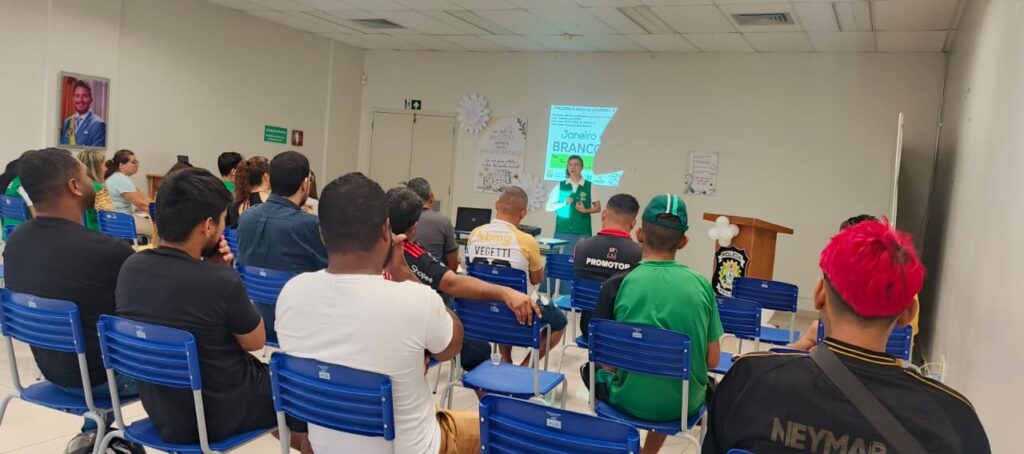 Saúde Mental em Foco: Palestra Aborda Questões Cruciais na Central de Alternativas Penais Saúde Mental em Foco: Palestra Aborda Questões Cruciais na Central de Alternativas Penais
