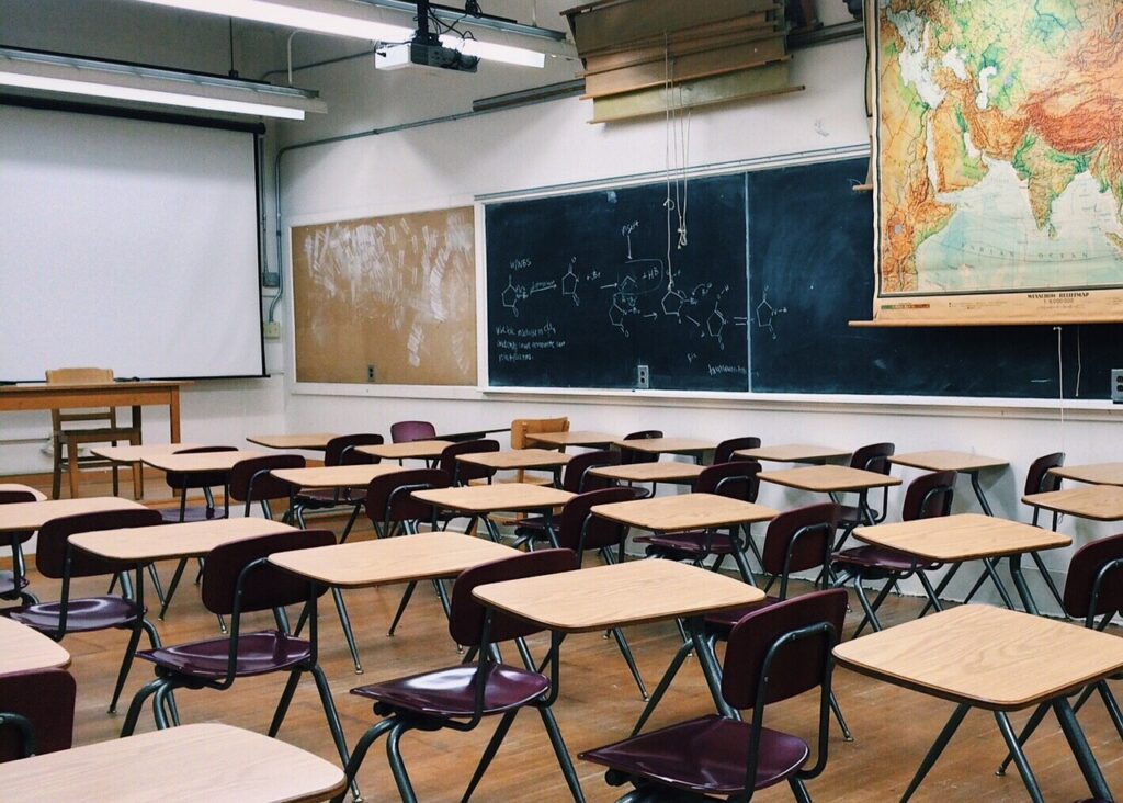 Concurso IFAC: Últimos Dias para Inscrições com Salários até R$ 8.058,29