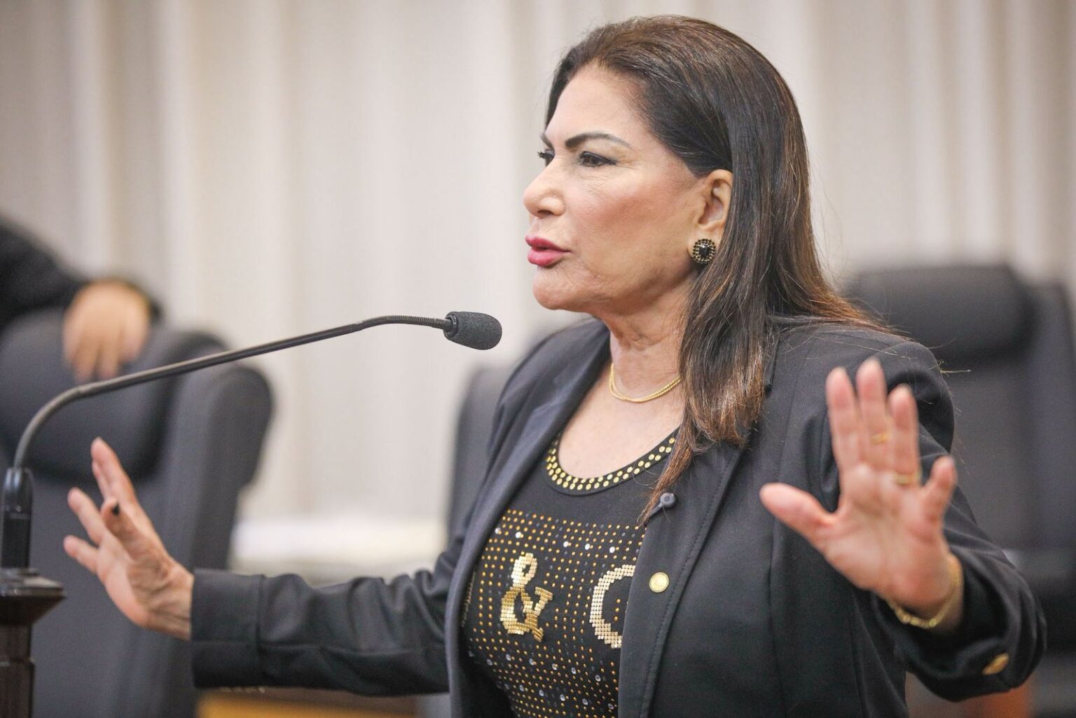 Antonia Sales Apela por Sensibilidade na Saúde Pública e Fortalecimento Político no Acre