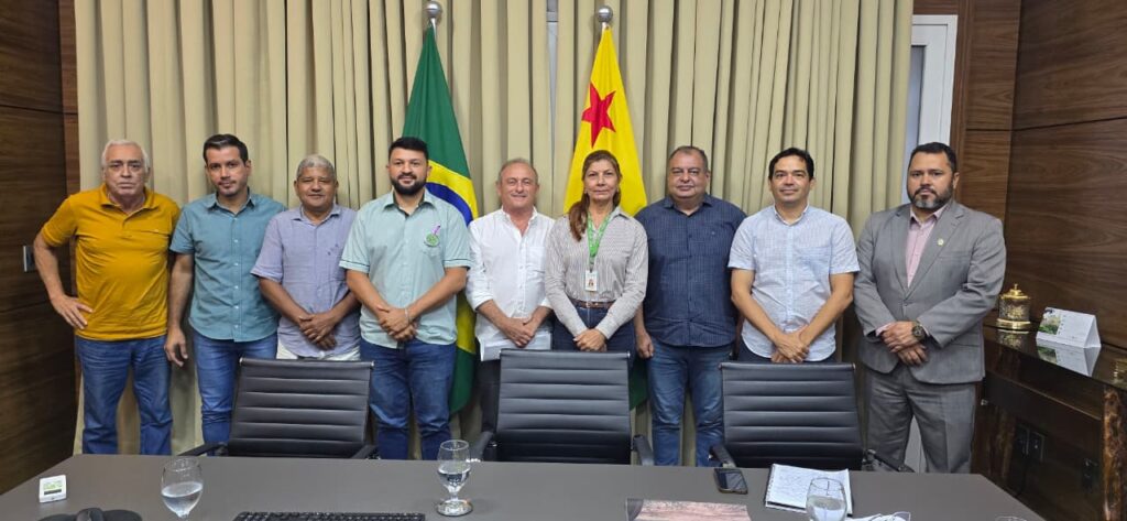 Governo e Setor Produtivo Unem Forças para Impulsionar a Industrialização da Castanha no Acre Governo e Setor Produtivo Unem Forças para Impulsionar a Industrialização da Castanha no Acre