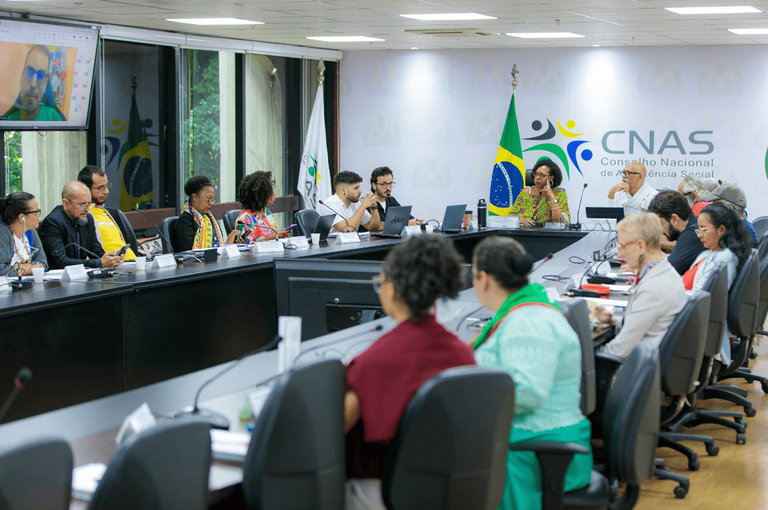 CNPC Avança em Propostas de Reestruturação e Participação Social em Reunião CNPC Avança em Propostas de Reestruturação e Participação Social em Reunião