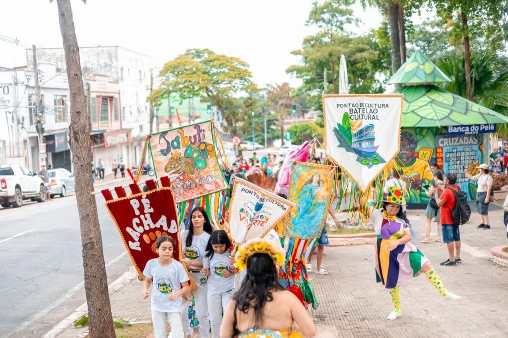 FEM Anuncia Editais “Cultura Viva” com Até R$ 367 Mil para Projetos Culturais no Acre FEM Anuncia Editais "Cultura Viva" com Até R$ 367 Mil para Projetos Culturais no Acre