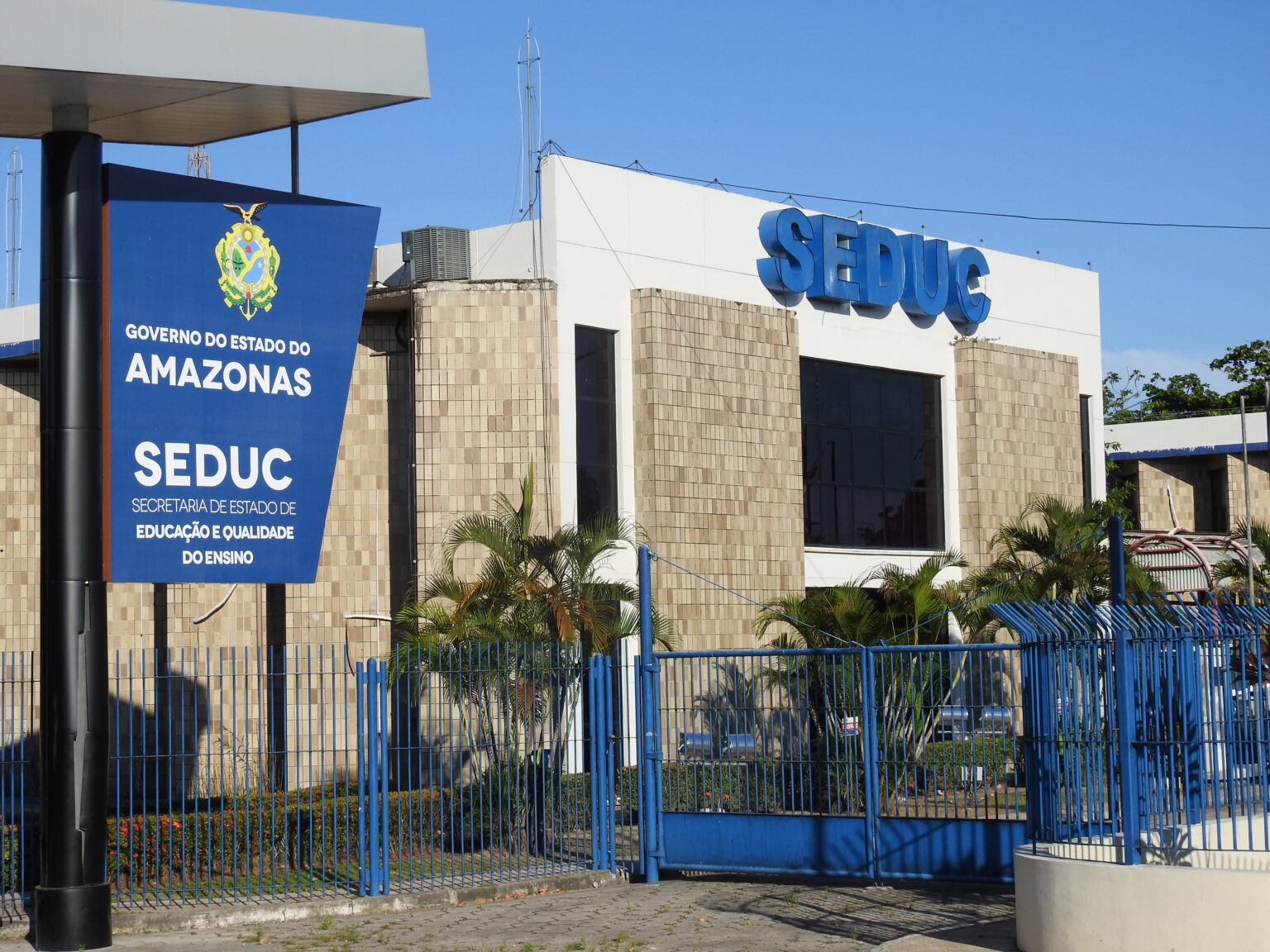 Suspensão de Atendimentos em Plano de Saúde de Professores no AM: Entenda a Situação Suspensão de Atendimentos em Plano de Saúde de Professores no AM: Entenda a Situação