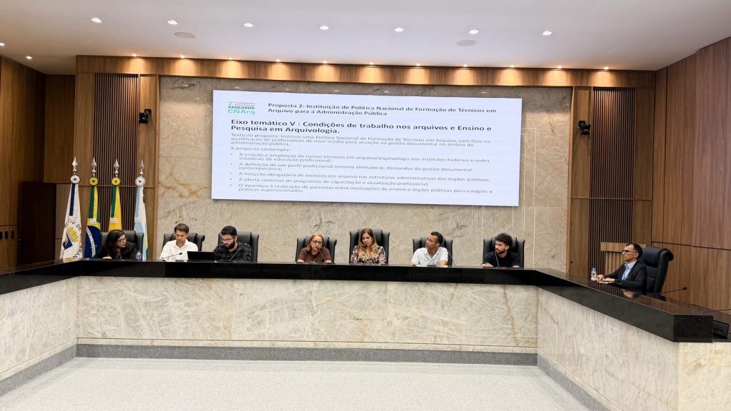 TCE-AC Recebe 2ª Conferência Nacional de Arquivos: A Importância da Memória e da Cidadania TCE-AC Recebe 2ª Conferência Nacional de Arquivos: A Importância da Memória e da Cidadania