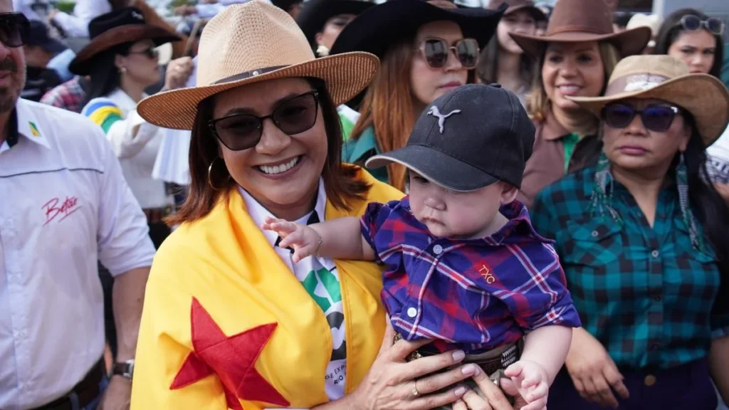 Mailza destaca legado de Betão e reforça vocação produtiva do Acre na abertura da Cavalgada da Expoa