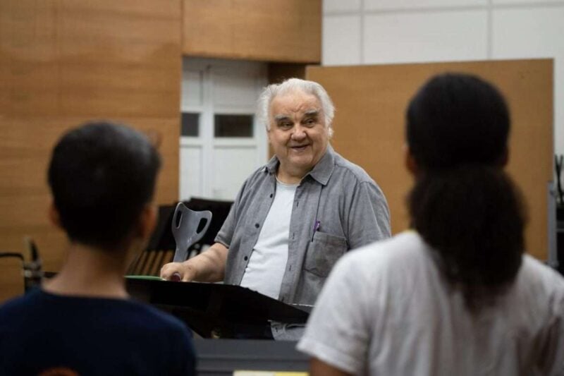 Despedida do Maestro Nicolau de Oliveira: Legado Musical de Volta Redonda