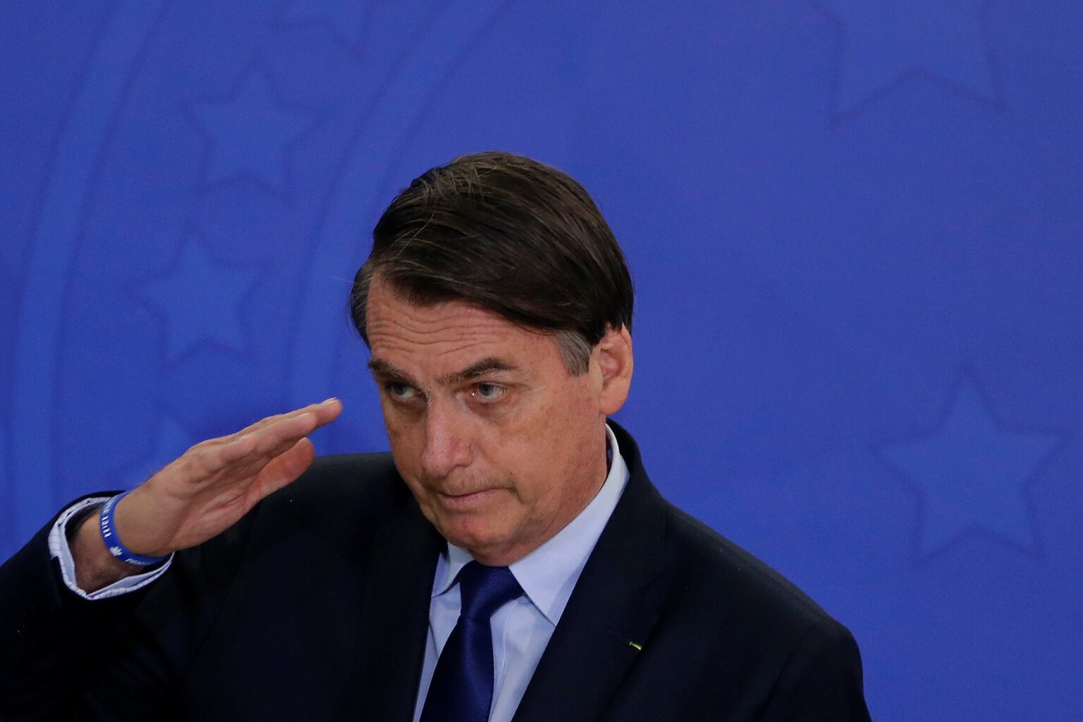 Bolsonaro e Generais Podem Enfrentar Regime Comum se Expulsos das Forças Armadas