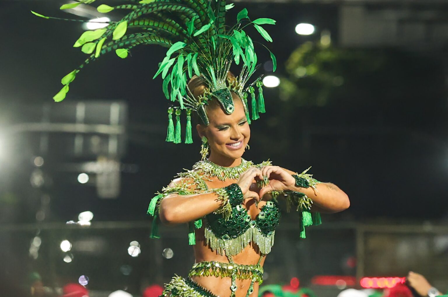 Escolas de Samba Brilham na Sapucaí: Últimos Ensaios Antes do Carnaval 2024