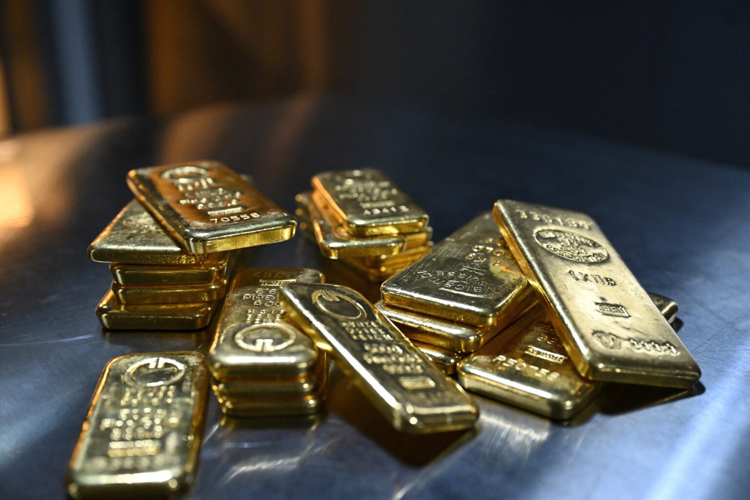 Investir em Ouro: Uma Alternativa Segura em Tempos de Incerteza Econômica?