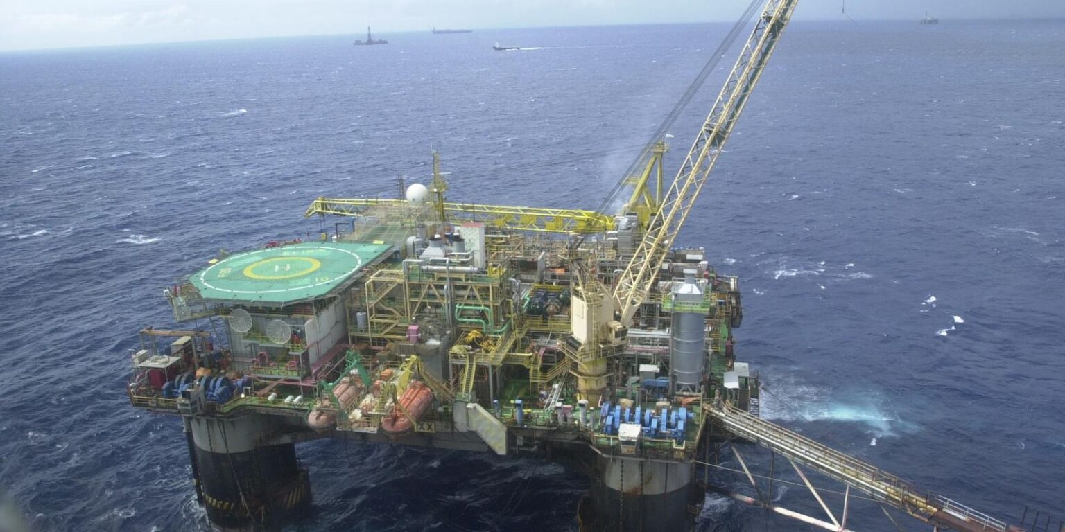 Brasil Registra Recorde na Produção de Petróleo em Meio ao Conflito no Irã