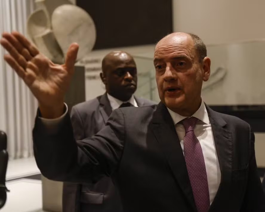 Mudanças na Saúde do Rio: Nova Direção na Fundação Saúde e Avaliação de Servidores