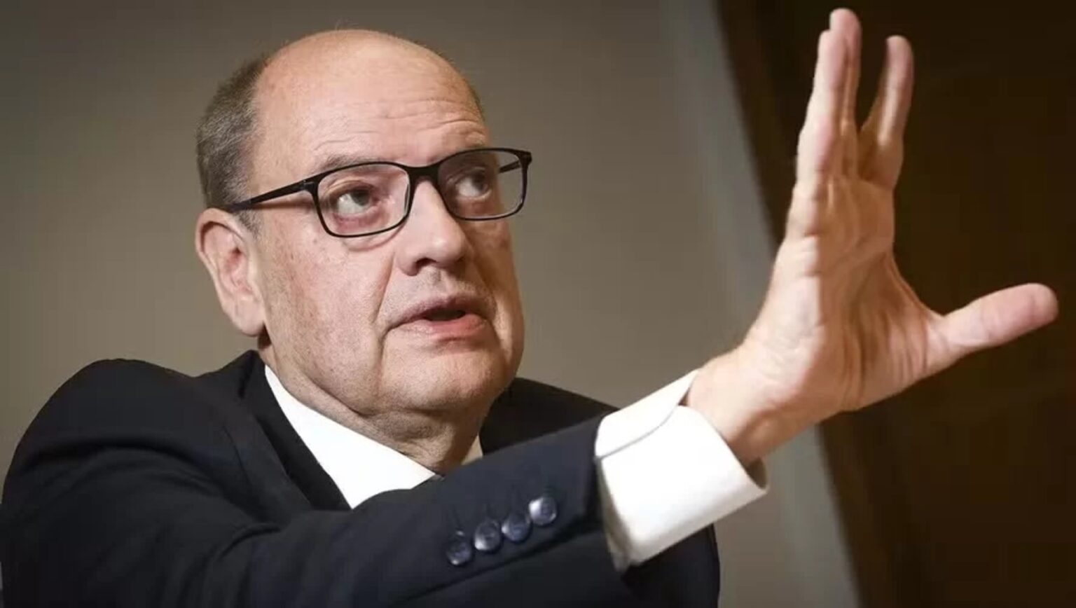Retaliação Política: Deputados do RJ Revelam Supostas Amantes de Desembargadores