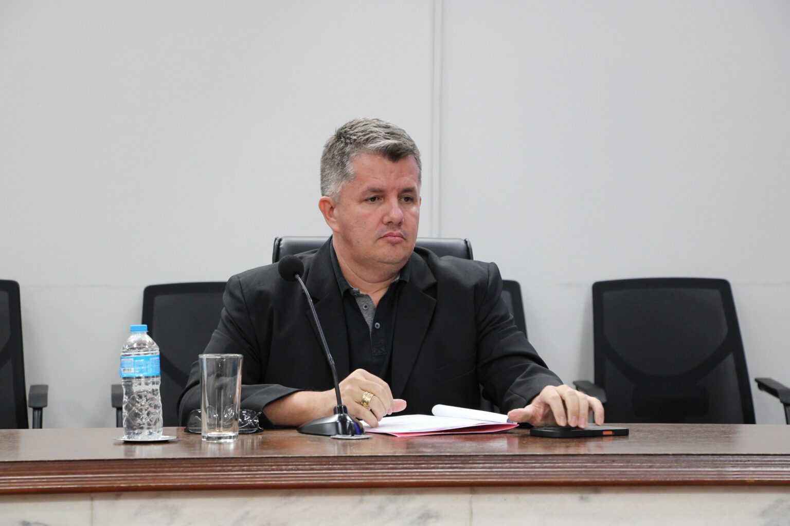 Secretária de Educação Discute Contrato de R$ 15 Milhões para Material Didático em São José do Rio P