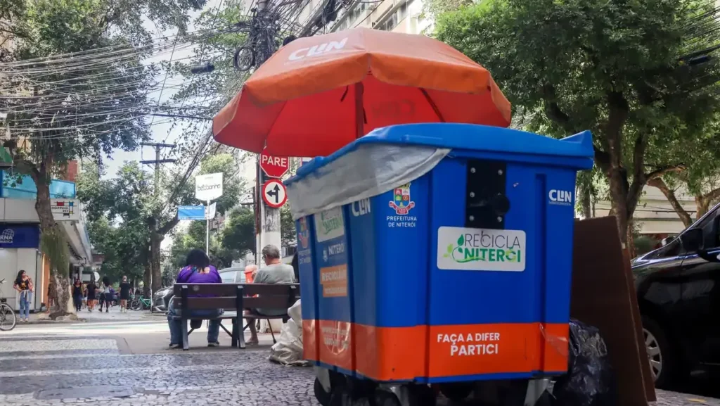 Recicla Niterói amplia pontos e passa a funcionar aos domingos em Icaraí