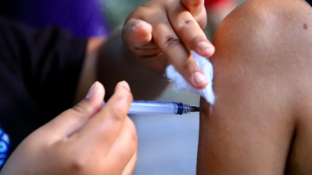 Niterói lança Campanha Nacional de Multivacinação para proteger crianças e adolescentes Niterói lança Campanha Nacional de Multivacinação para proteger crianças e adolescentes
