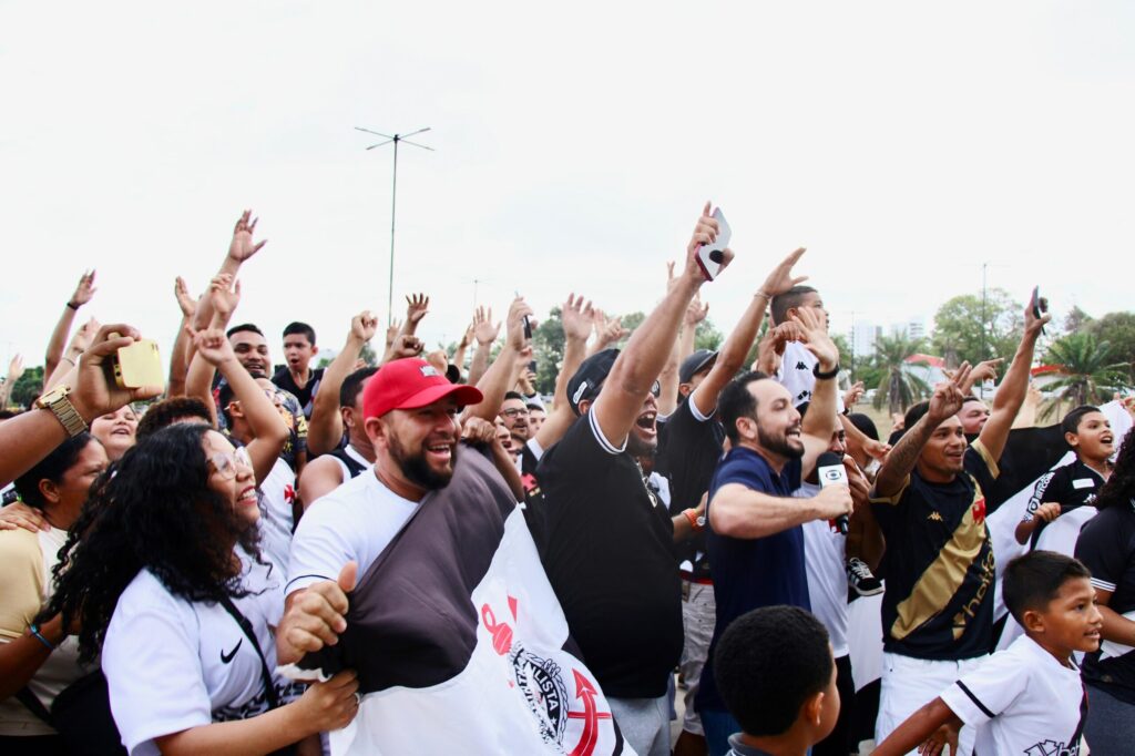 Copa do Brasil: Comunidade e Empreendedorismo se Reúnem na Praça Jacy Barata em Macapá Copa do Brasil: Comunidade e Empreendedorismo se Reúnem na Praça Jacy Barata em Macapá