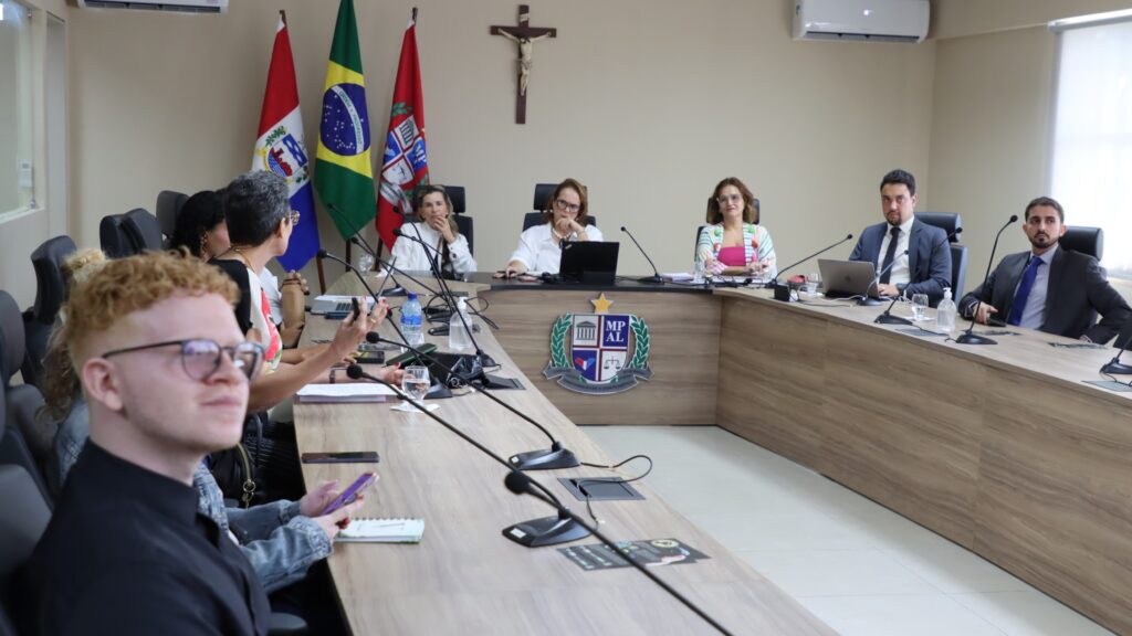 MPF e Governo de Alagoas: Reunião para Fortalecer Políticas de Saúde para Pessoas com Albinismo