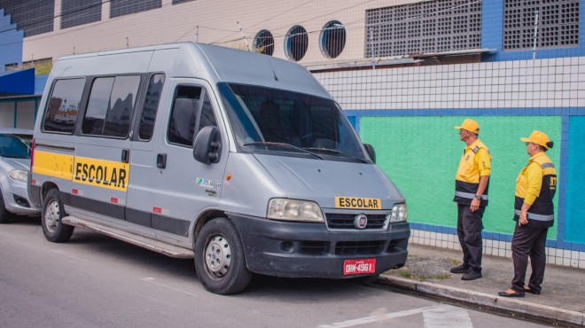 Prazo para Renovação das Permissões do Transporte Escolar em Maceió é Ampliado Prazo para Renovação das Permissões do Transporte Escolar em Maceió é Ampliado