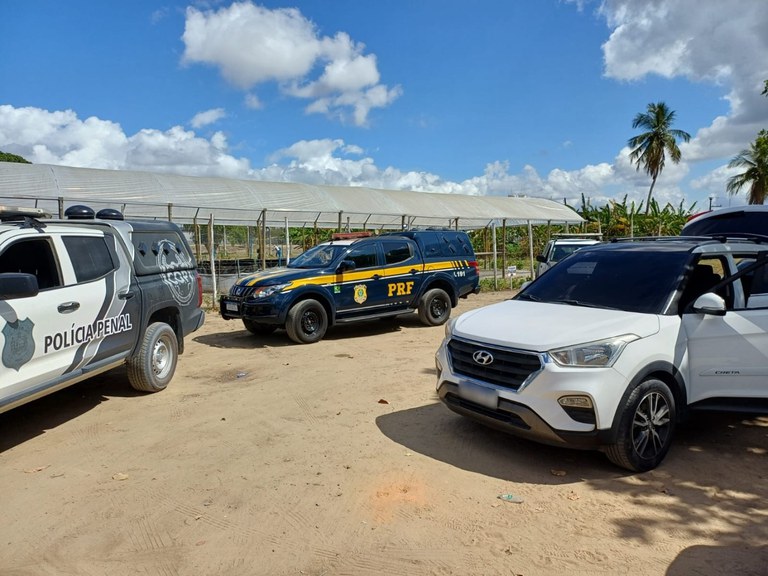 PRF Detém Três Homens em Maceió por Receptação e Adulteração de Veículos PRF Detém Três Homens em Maceió por Receptação e Adulteração de Veículos