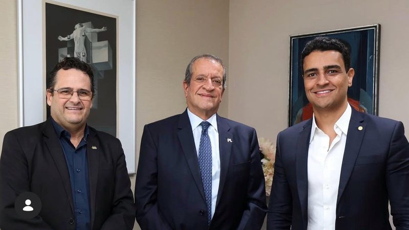 Valdemar Costa Reitera Apoio Político a JHC em Encontro Decisivo Valdemar Costa Reitera Apoio Político a JHC em Encontro Decisivo
