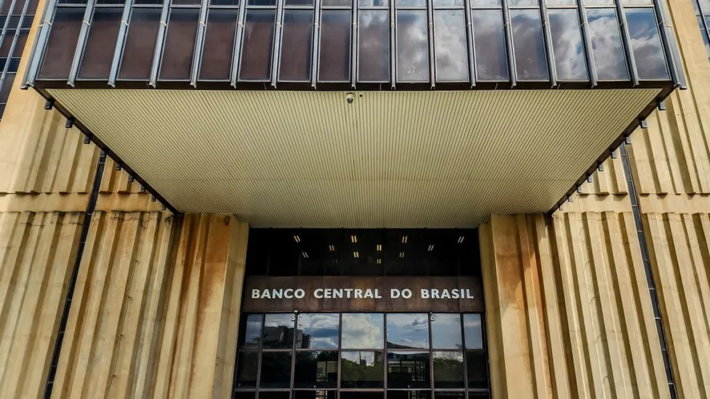 Copom reduz Selic para 14% ao ano: impacto real para consumidores e empresas em Alagoas