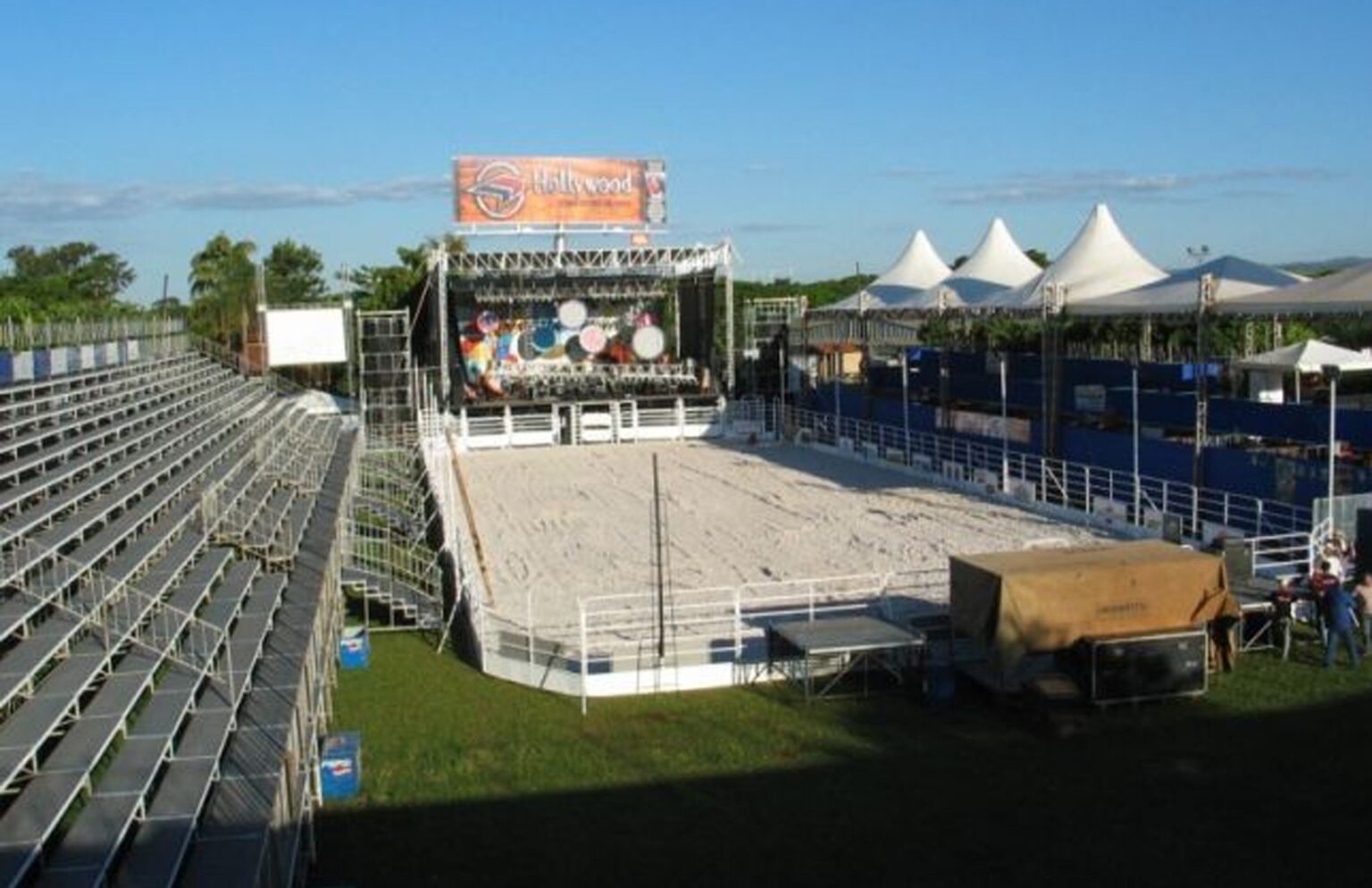Reveja o 1º Ribeirão Rodeo Music: Uma Celebração de 20 Anos de Música e Montarias