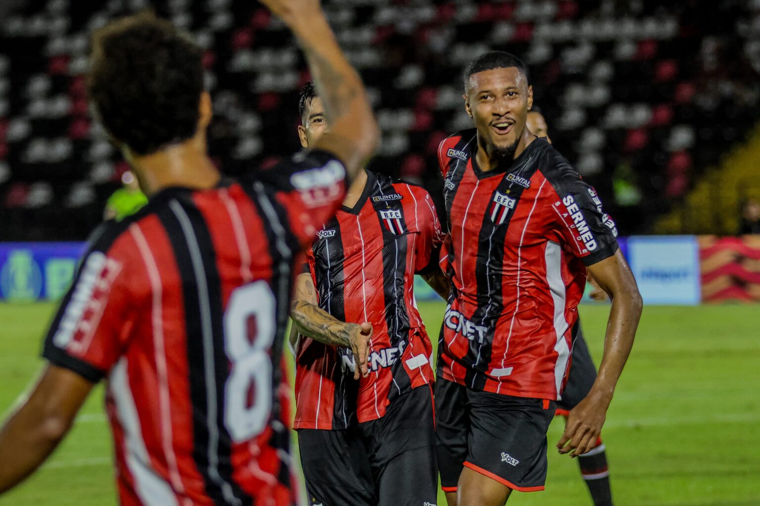 Botafogo-SP Renova Contrato com Vilar até Novembro de 2026