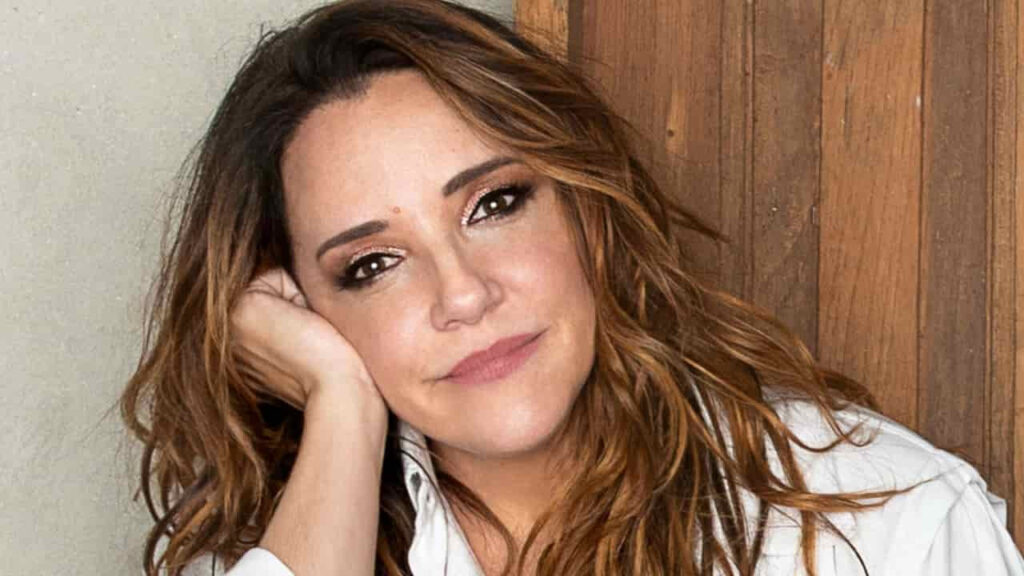 Ana Carolina Enfrenta Vaias em Feira de Santana; Entenda o Caso Ana Carolina Enfrenta Vaias em Feira de Santana; Entenda o Caso