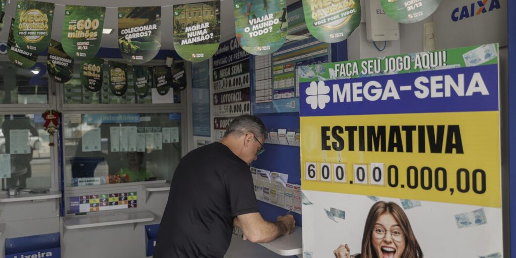 Como investir R$1 Bilhão: Dicas de Especialista para o Prêmio da Mega Sena Como investir R$1 Bilhão: Dicas de Especialista para o Prêmio da Mega Sena