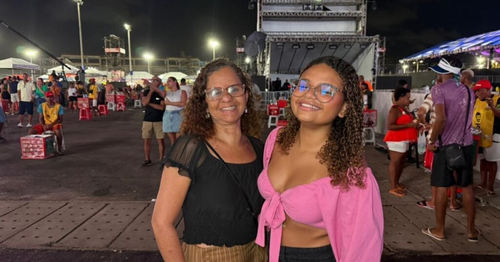 Fãs Prestigiam o Terceiro Dia do Festival Virada Salvador na Arena O Canto da Cidade