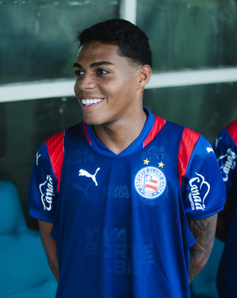 Ceni Escala Sobrinho-Neto de Ariano Suassuna para Estreia no Bahia Ceni Escala Sobrinho-Neto de Ariano Suassuna para Estreia no Bahia
