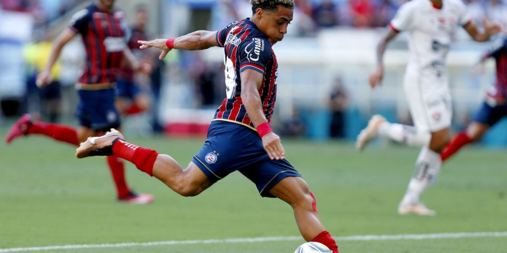 Clássico do Futebol Baiano: Vitória e Bahia na Tela da TV Brasil Clássico do Futebol Baiano: Vitória e Bahia na Tela da TV Brasil