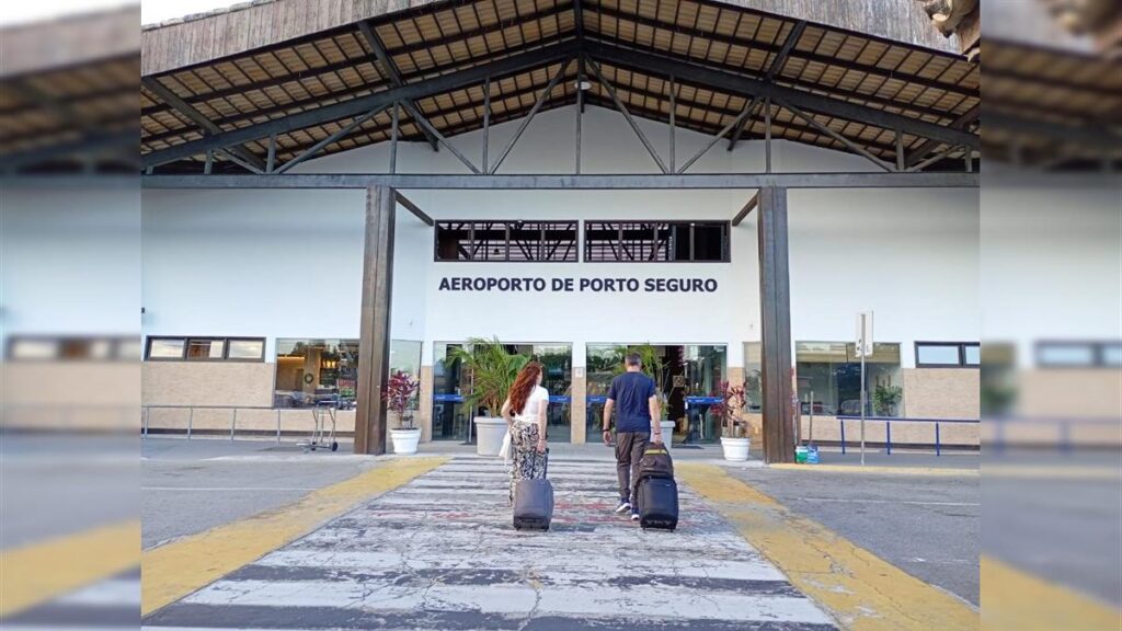 Réveillon em Porto Seguro: 130 mil visitantes e quase R$ 500 milhões em movimentação Réveillon em Porto Seguro: 130 mil visitantes e quase R$ 500 milhões em movimentação