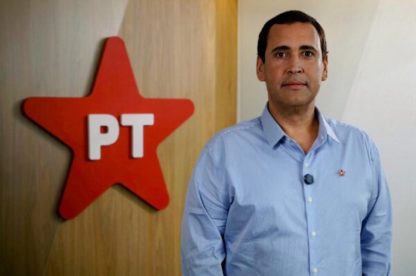 ACM Neto em Xeque: Éden Alerta Sobre Discurso de Crítica à Realidade ACM Neto em Xeque: Éden Alerta Sobre Discurso de Crítica à Realidade