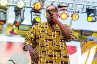 Aspri RBF Comemora 27 Anos com Show de Rap no Carnaval do Pelô