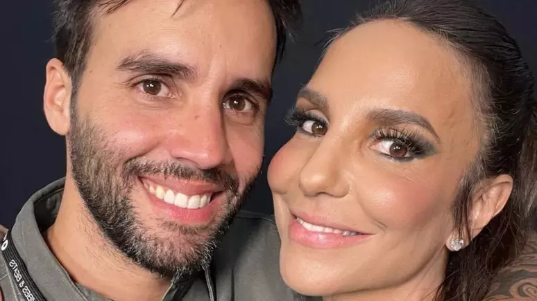 Ivete Sangalo Curte Dia com o Ex-Marido Daniel Cady e Filhas na Bahia Ivete Sangalo Curte Dia com o Ex-Marido Daniel Cady e Filhas na Bahia