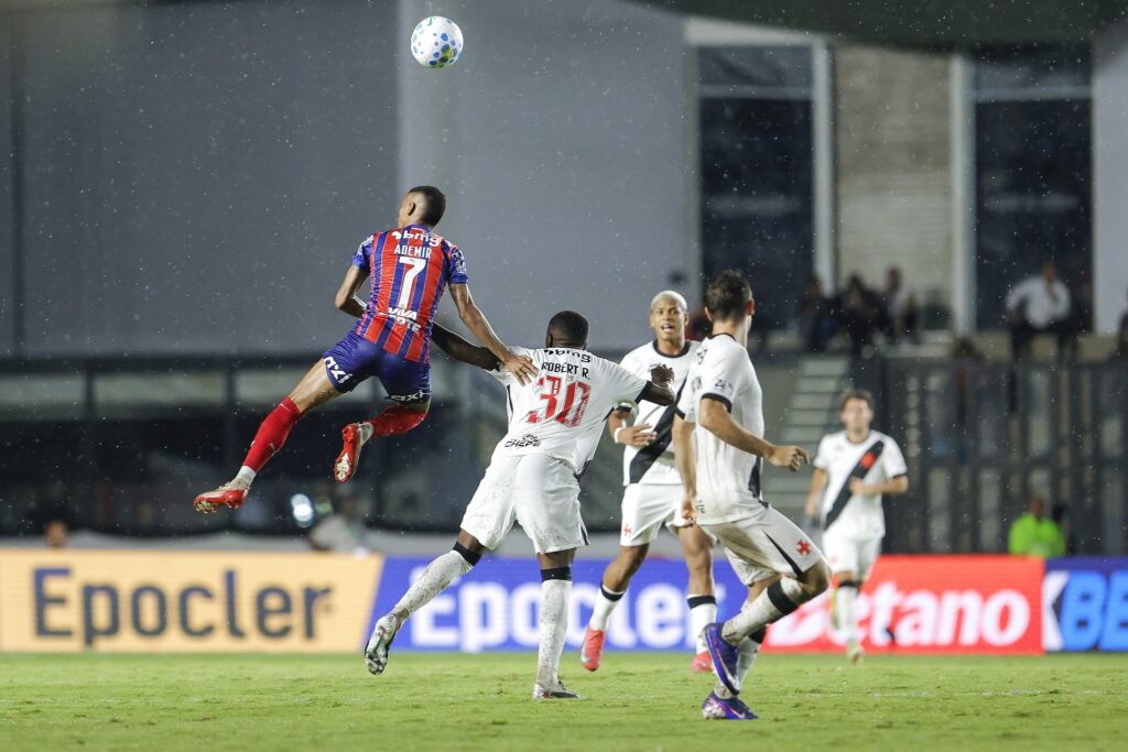 Vasco em Crise: Torcida Perde a Paciência Após Derrota para o Bahia Vasco em Crise: Torcida Perde a Paciência Após Derrota para o Bahia