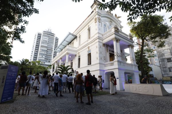 Arte em Salvador: MAC Bahia Oferece Exposições Gratuitas e Inovadoras Arte em Salvador: MAC Bahia Oferece Exposições Gratuitas e Inovadoras