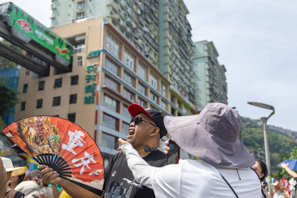 ‘Chinamaxxing’: A Nova Tendência Cultural Que Está Transformando o Turismo na China 'Chinamaxxing': A Nova Tendência Cultural Que Está Transformando o Turismo na China