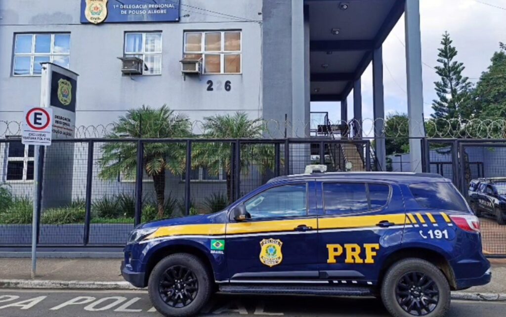 Homem Procurado por Matar a Mãe é Preso pela PRF em Minas Gerais