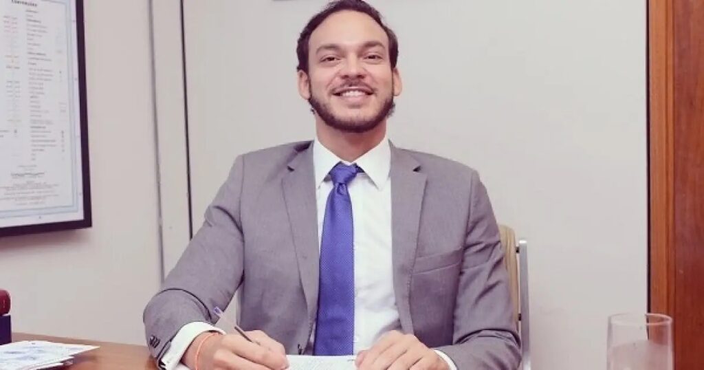 Uldurico Júnior: Ex-deputado é Detido por Suspeita de Facilitar Fuga de Detentos na Bahia Uldurico Júnior: Ex-deputado é Detido por Suspeita de Facilitar Fuga de Detentos na Bahia